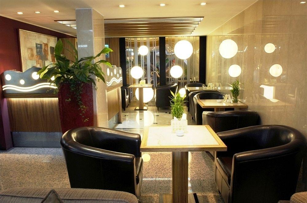 Al Bustan Hotel Доха Экстерьер фото