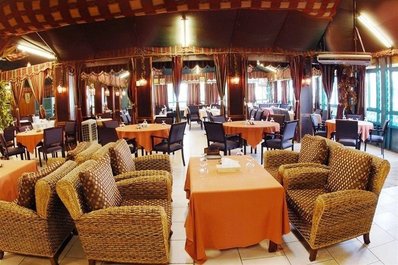 Al Bustan Hotel Доха Экстерьер фото