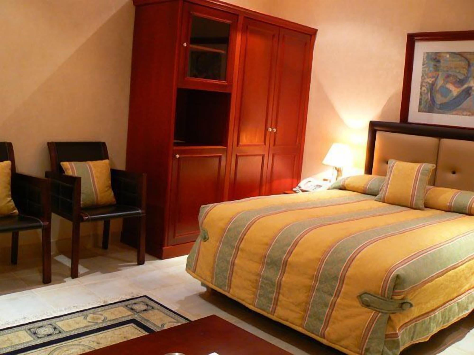 Al Bustan Hotel Доха Экстерьер фото