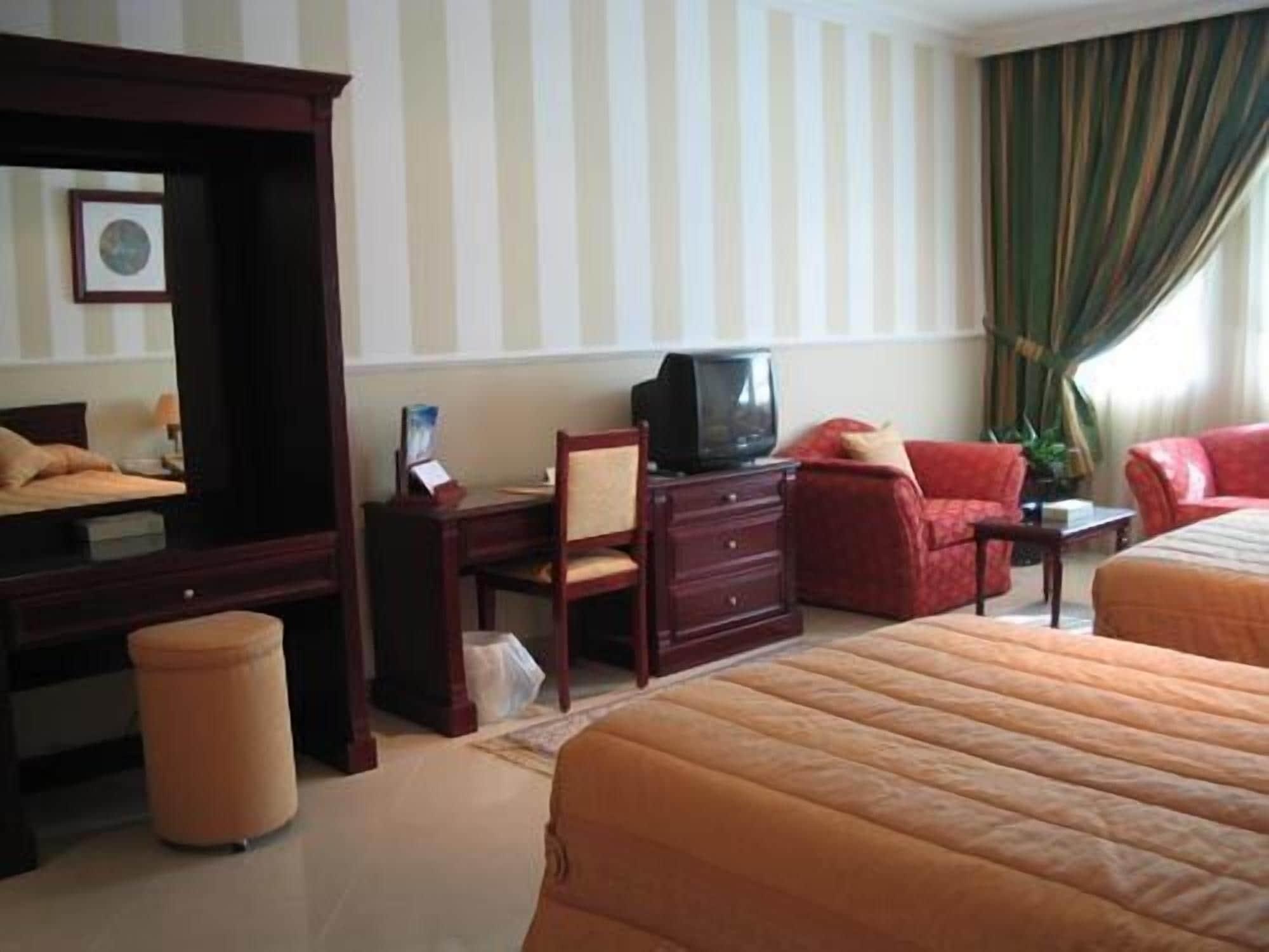 Al Bustan Hotel Доха Экстерьер фото