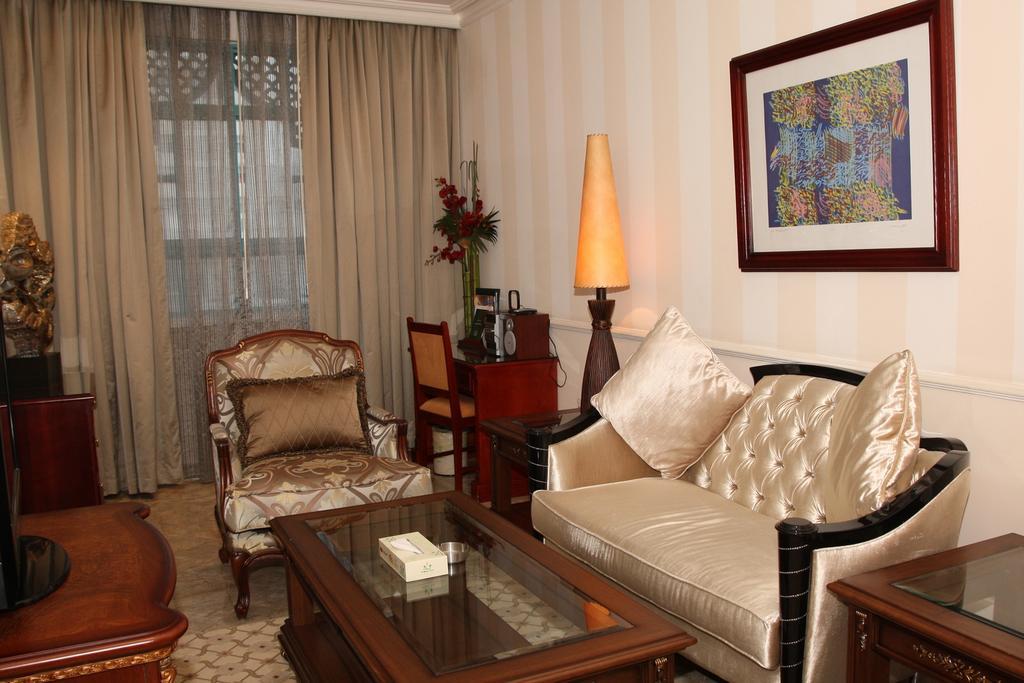 Al Bustan Hotel Доха Экстерьер фото